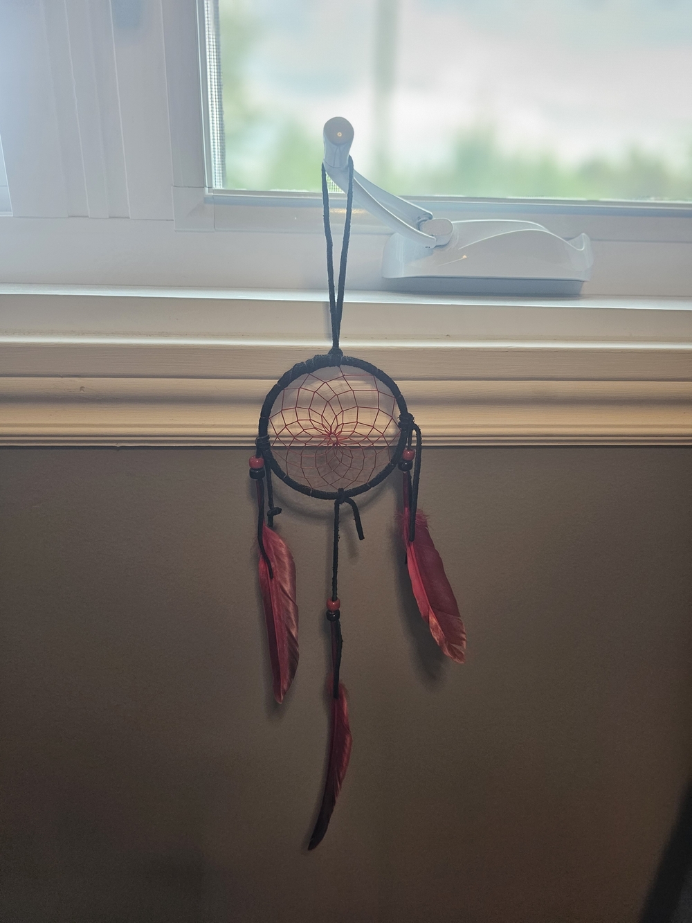 Handcrafted Red Feather Dreamcatcher Wall Decor